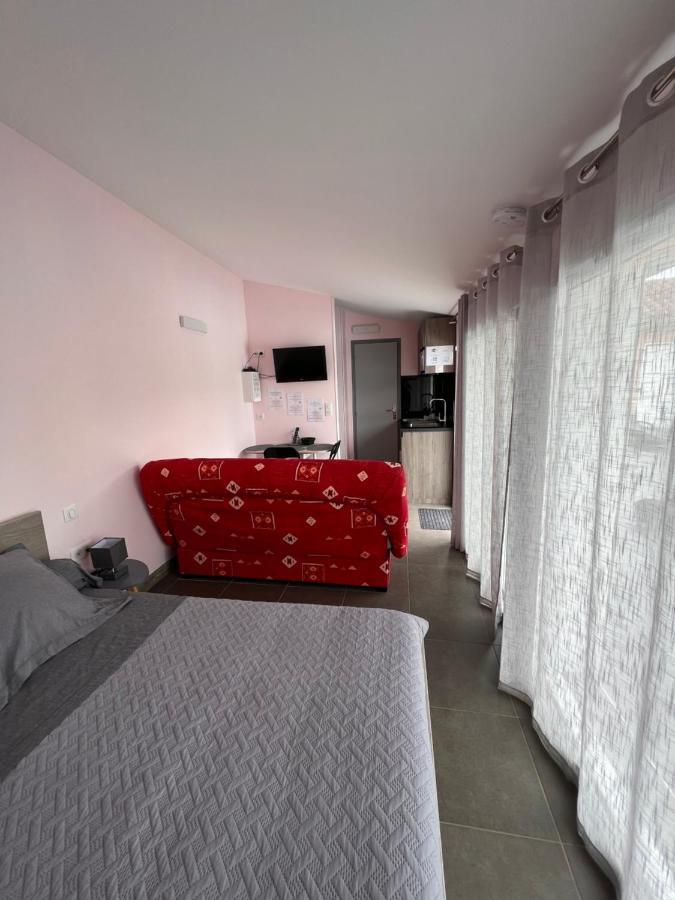 Chambres D'Hotes Chez Florence Montmerle-sur-Saone Buitenkant foto